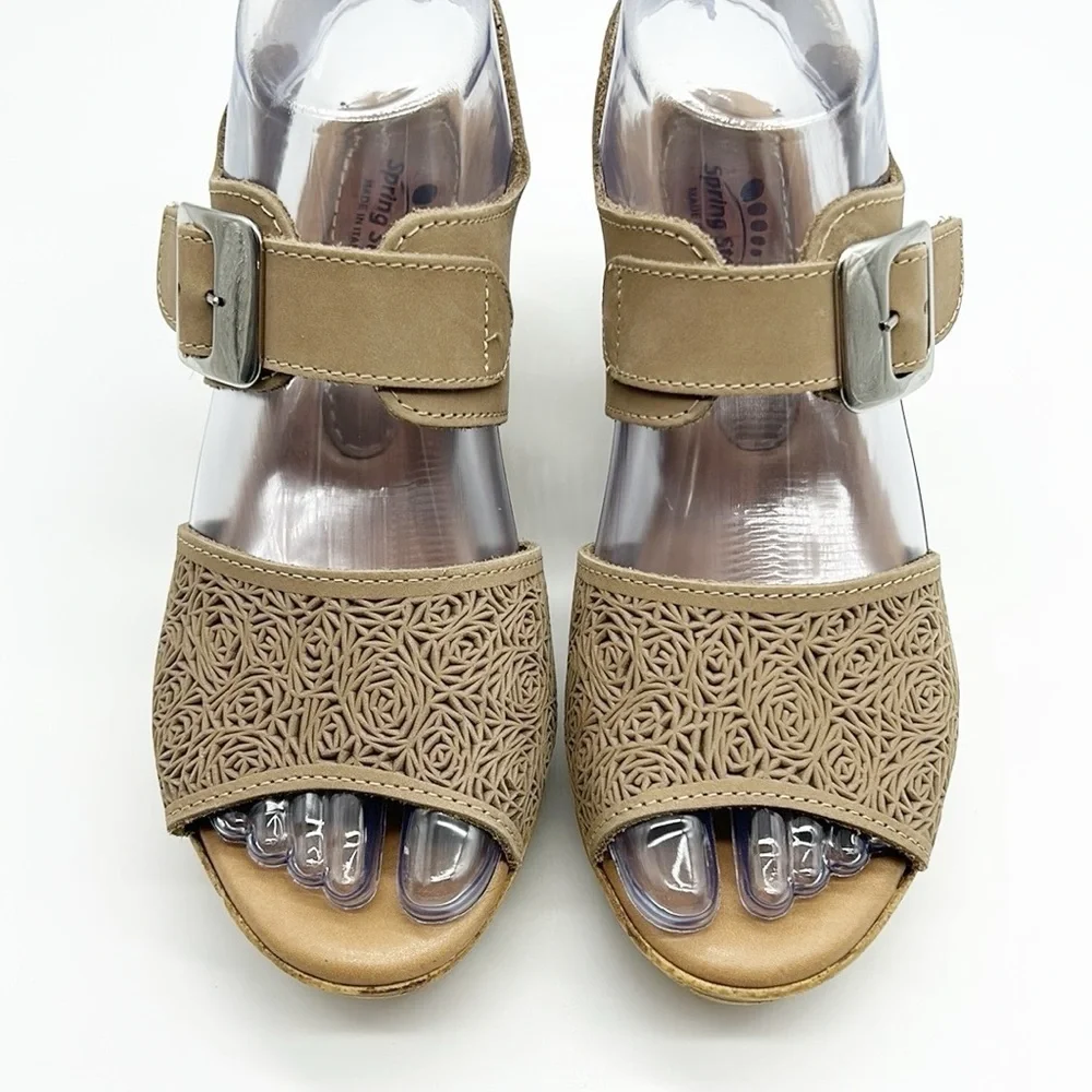 Spring Step MITU Wedge Sandals EU 36 Women's 5.5-6 Beige Perforated Leather‎